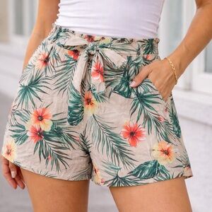 Lovers + Friends Tropical Floral High Waist Shorts 🌴🌺
